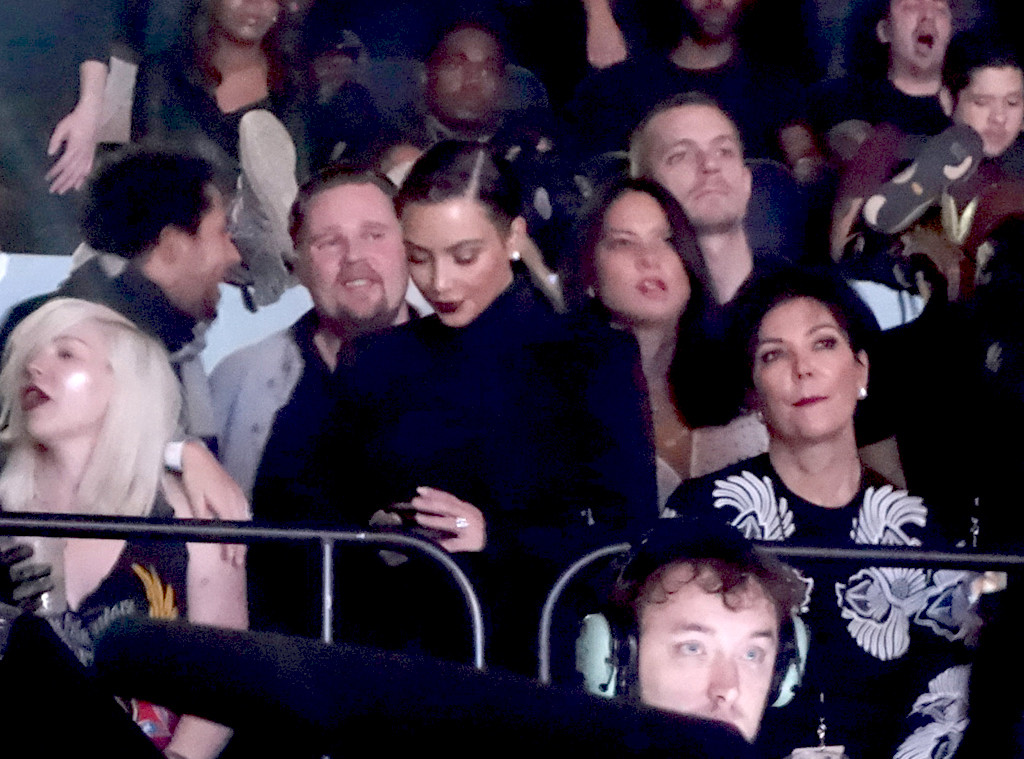 Kim Kardashian, Kris Jenner, Olivia Munn Kim Kardashian, Kris Jenner, Olivia Munn